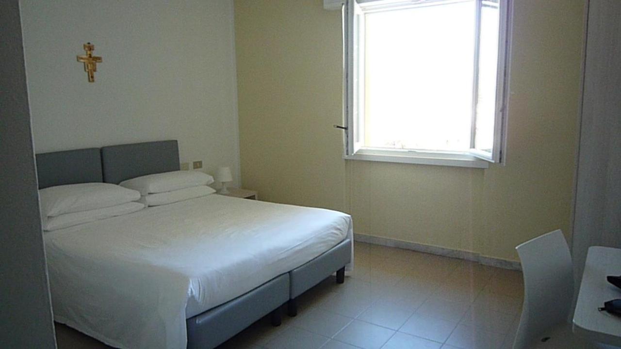 Casa F.A.C.I Hotel มารีนา ดิ มาซซา ภายนอก รูปภาพ