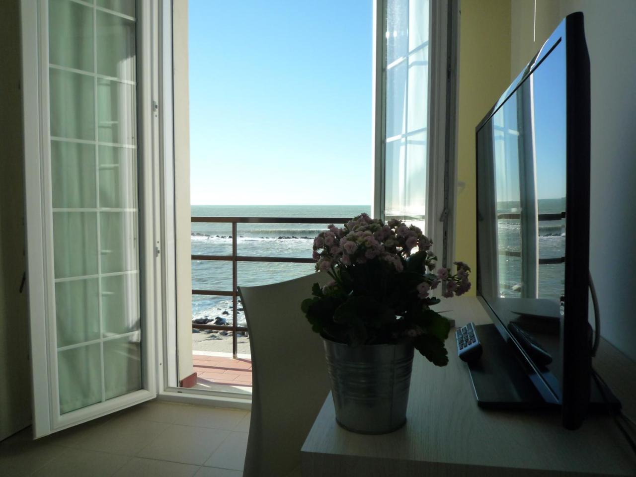 Casa F.A.C.I Hotel มารีนา ดิ มาซซา ภายนอก รูปภาพ